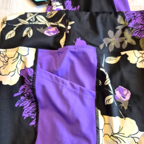 LuLaRoe Rise Brave line women's size 3X leggings black white purple floral NWT - Picture 6 of 8